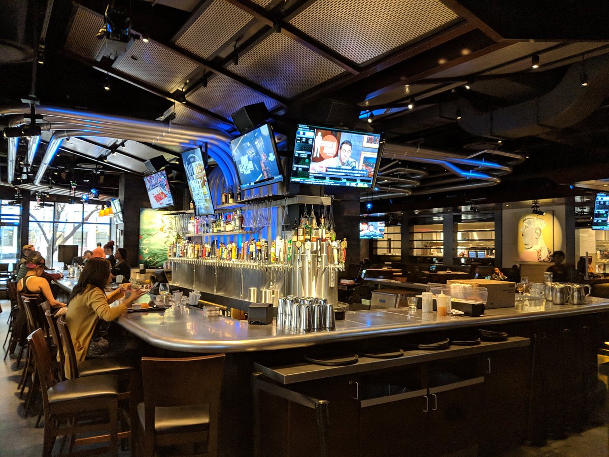 Dine at the High-end sports-bar chain, Yard House - Roseville, CA