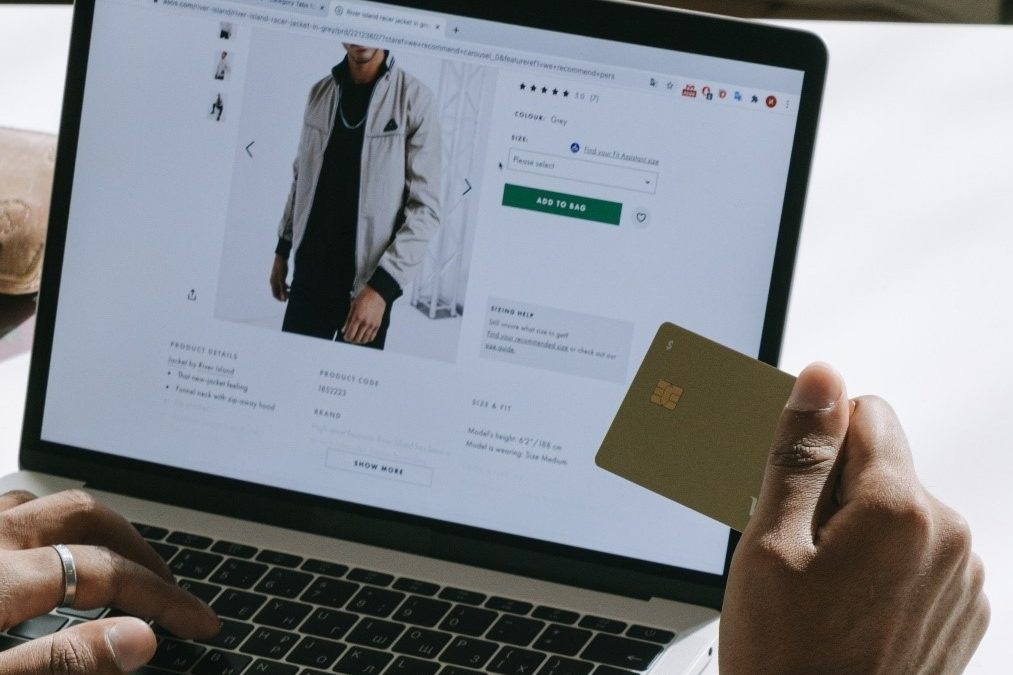 Ultimate Guide to Online Shopping Safety This Holiday Season